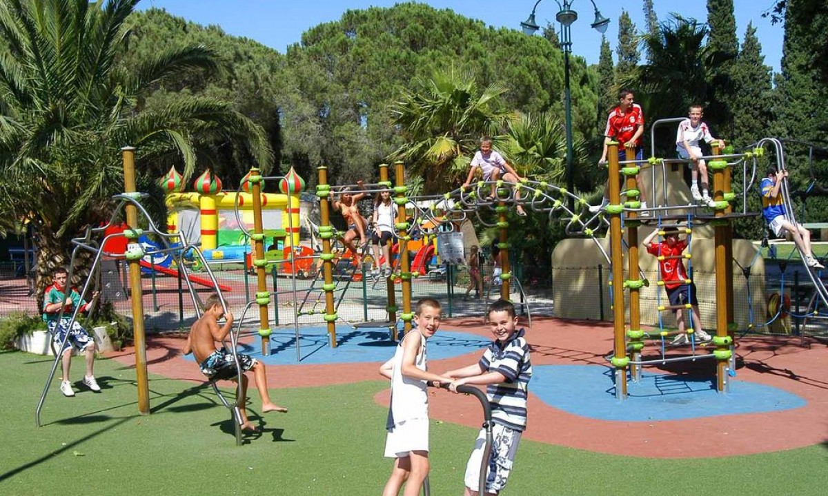 Campingplatz Domaine du Colombier in Fréjus, Provence-Alpes-Côte d'Azur, Frankreich - Photo 2