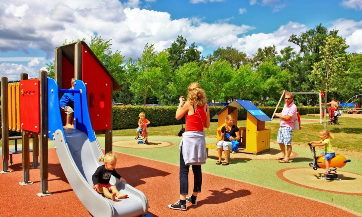 Camping-Saint-Avit-Loisirs-speeltuin Camping-Saint-Avit-Loisirs-speeltuin