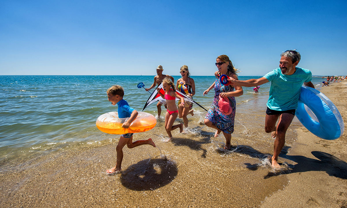 Camping-Le-Méditerranée-Plage-zee Camping-Le-Méditerranée-Plage-zee