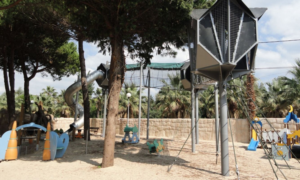 Camping-Les-Sables-dOr-speeltuin Camping-Les-Sables-dOr-speeltuin