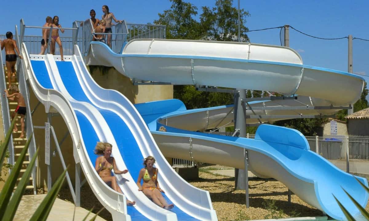 Camping-Bon-Port-Lunel-glijbanen Camping-Bon-Port-Lunel-glijbanen