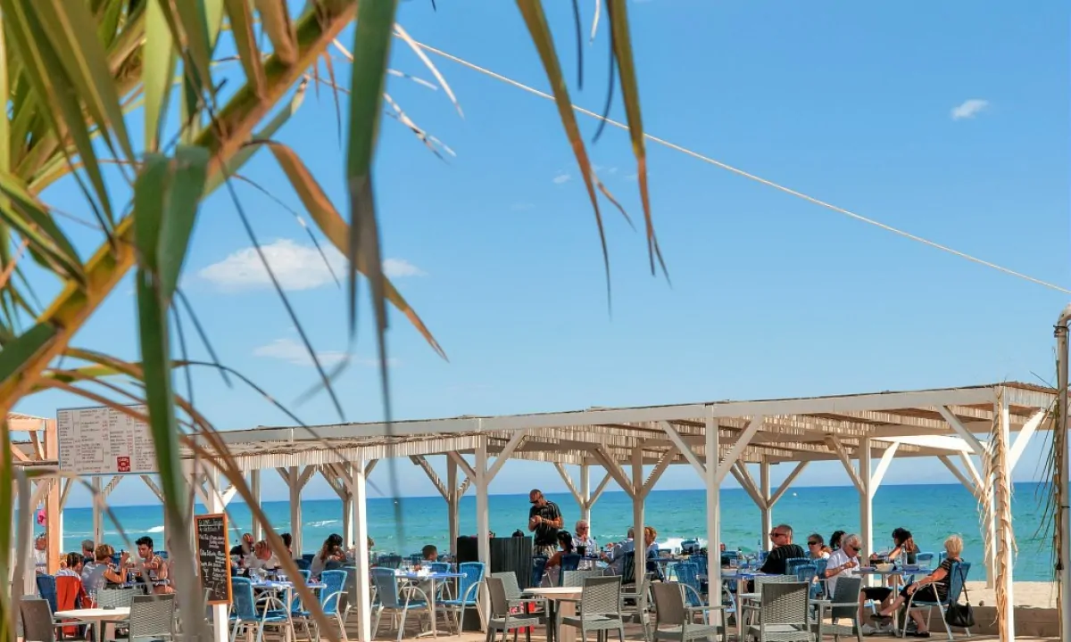Camping-La-Marina-d-Aléria-corsica-strandbar Camping-La-Marina-d-Aléria-corsica-strandbar
