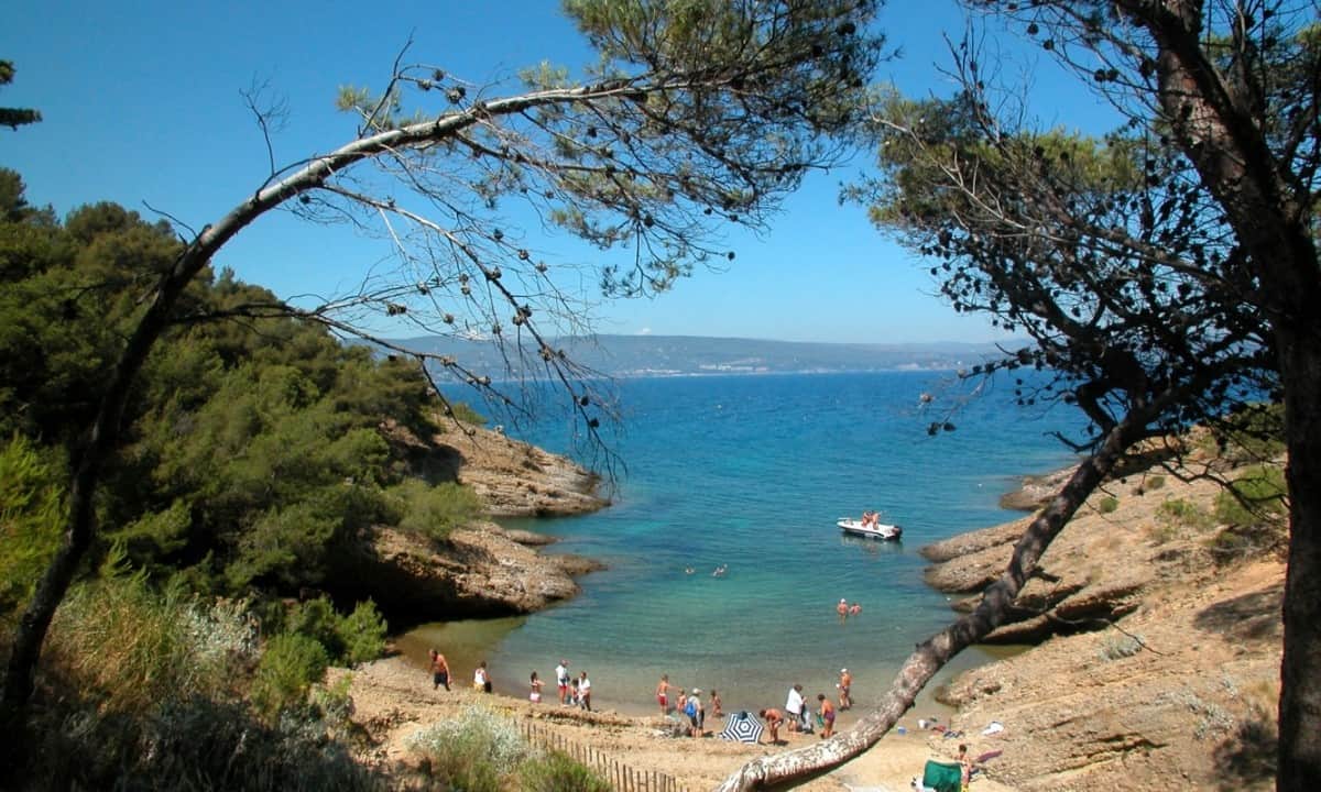 Camping-La-Baie-des-Anges-zee