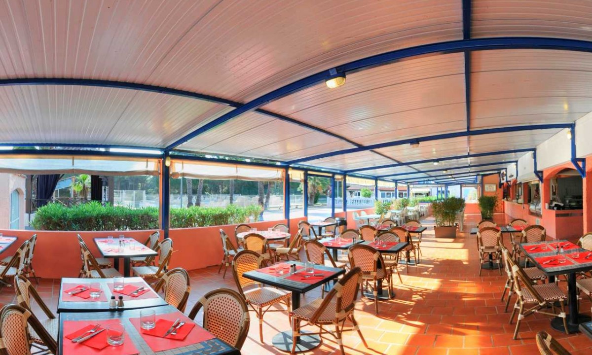 Camping-Parc-Saint-James-Oasis-restaurant Camping-Parc-Saint-James-Oasis-restaurant