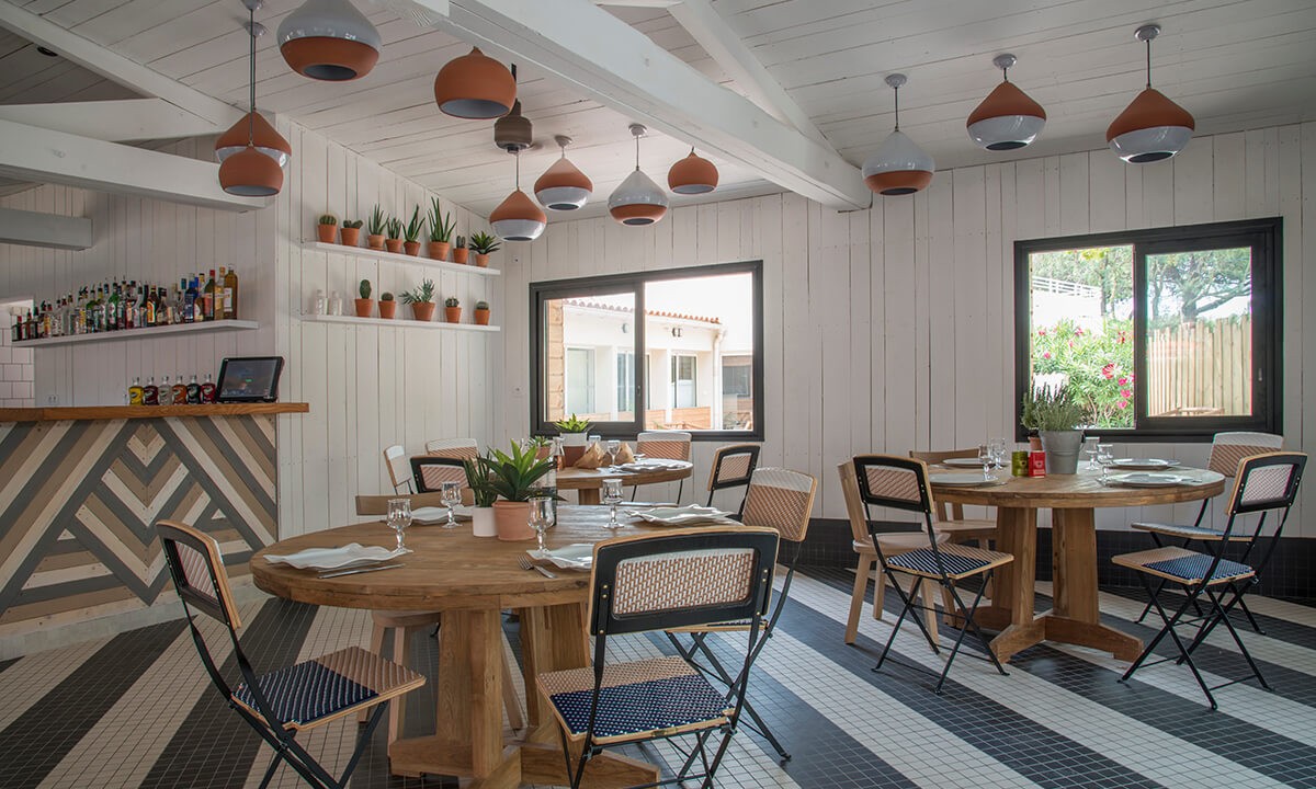 Camping-La-Plage-d-Argens-restaurant Camping-La-Plage-d-Argens-restaurant