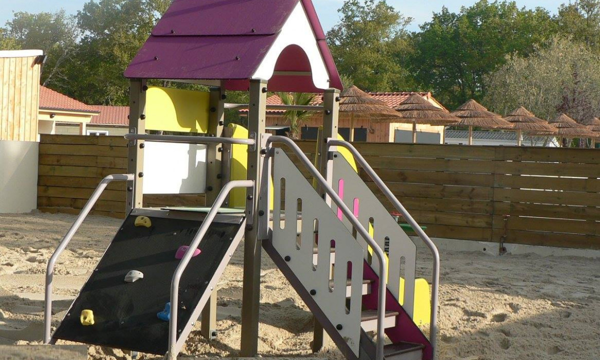 Camping-Tastesoule-speeltuin Camping-Tastesoule-speeltuin