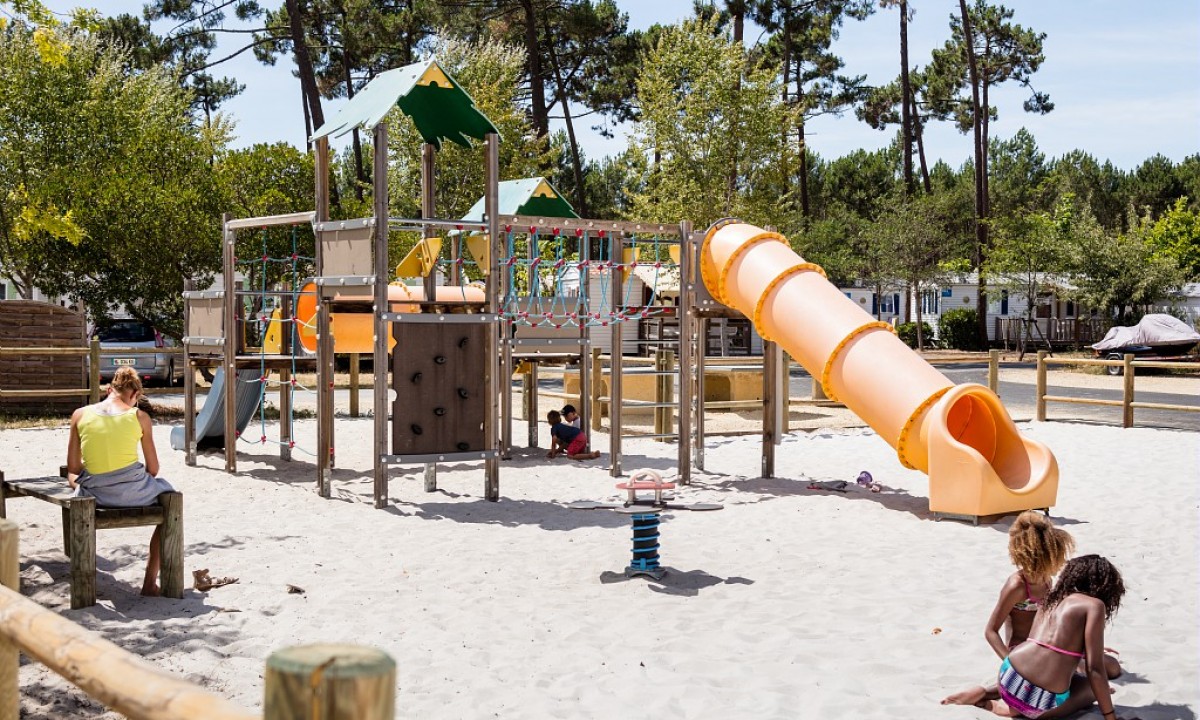 Camping Les Embruns in Lège-Cap-Ferret photo 2