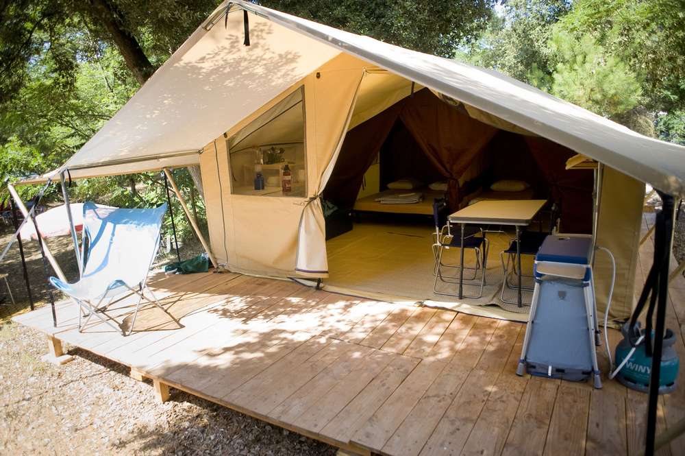 Campingplatz Huttopia Fontvieille in Fontvieille, Provence-Alpes-Côte d'Azur, Frankreich photo 5