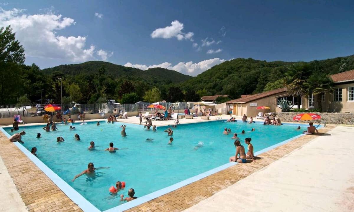 Camping La Garenne in Peyrignac photo 3