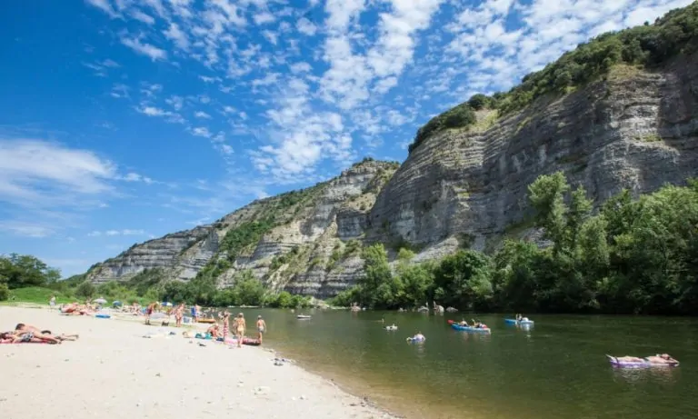 Camping La Grand Terre Ardeche 768x461