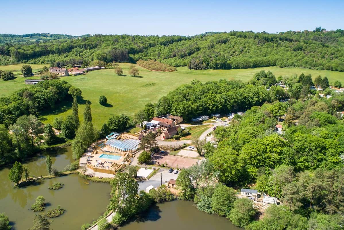 Camping Le Val d'Ussel in Proissans, Nouvelle-Aquitaine, Frankreich photo 3