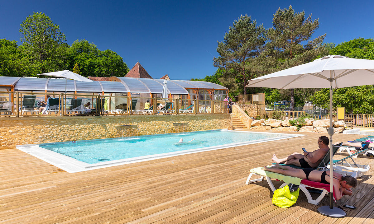 Camping Le Val d'Ussel in Proissans, Nouvelle-Aquitaine, Frankreich - Photo 2