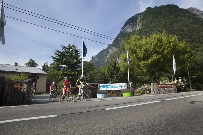 Campingplatz Belledonne in Le Bourg-d'Oisans, Auvergne-Rhône-Alpes, Frankreich - Photo 2