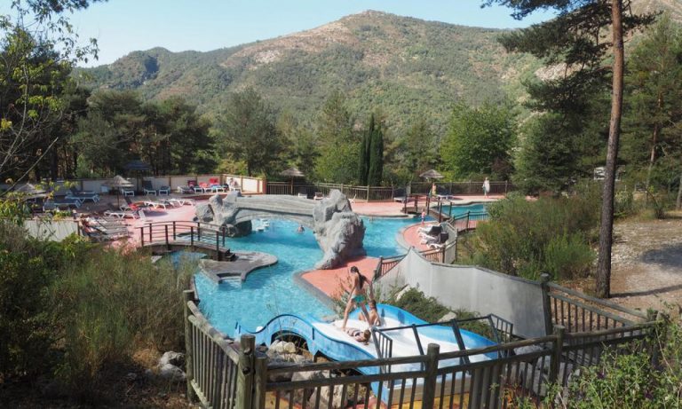 Camping Les Collines de Castellane waterpark 768x461