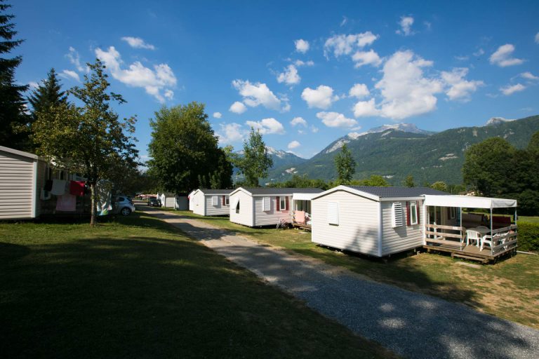 Camping Les Fontaines Lathuile stacaravan verhuur 768x512