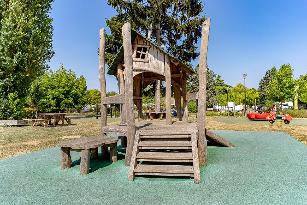 Camping International Maisons-Laffitte in Maisons-Laffitte.