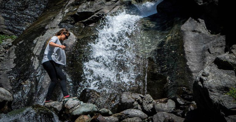 Camping Les Lanchettes waterval 768x399