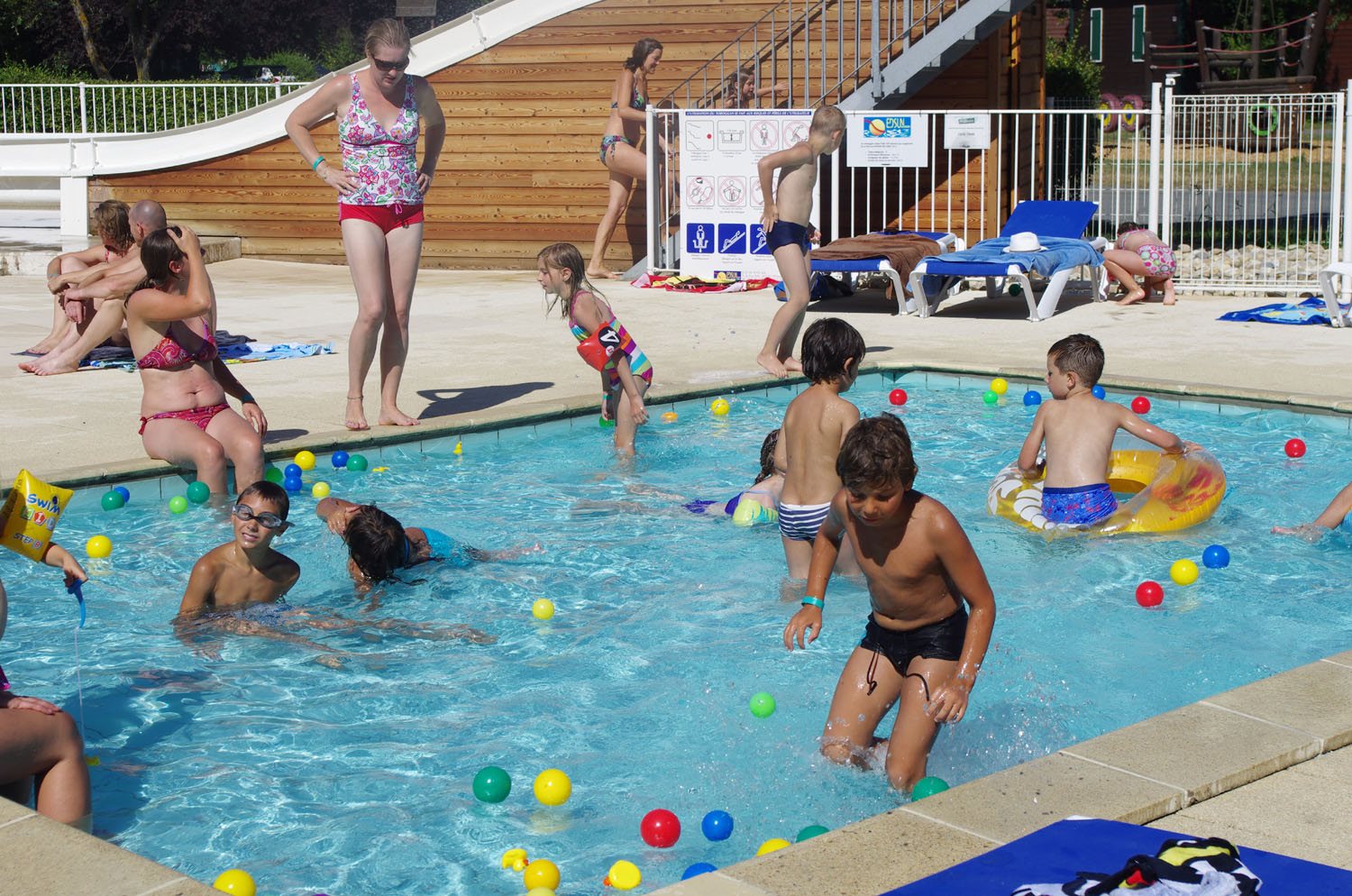 Campingplatz Les Portes Du Beaujolais in Anse photo 5