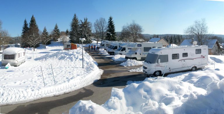 Camping Municipal Champ de Mars wintersport camping 768x390