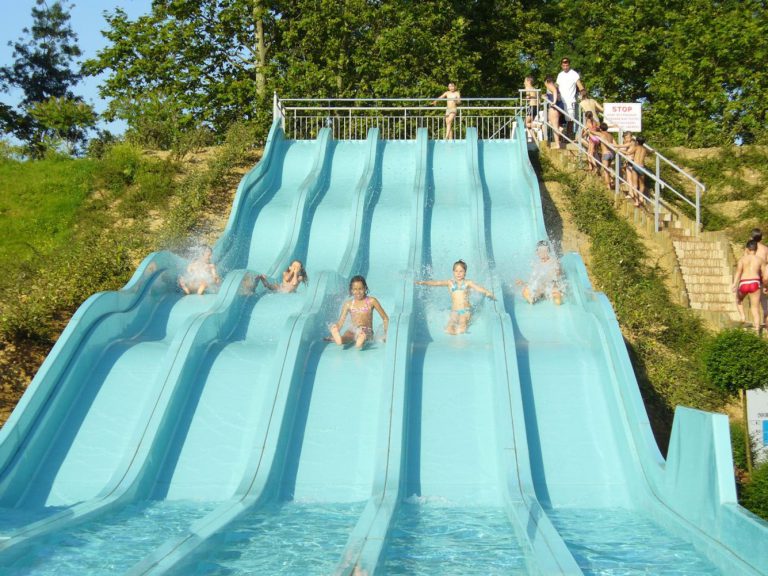 Camping Sites et Paysages Kanopée Village glijbaan 768x576