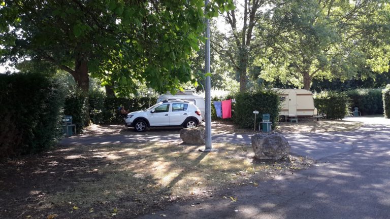 Camping Bouthezard staanplaatsen 768x432