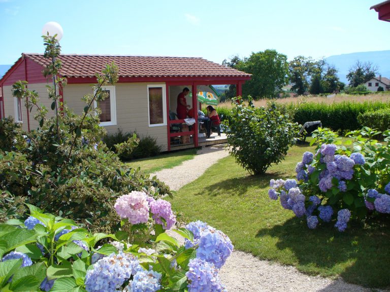 Camping Le Coin Tranquille chalet huren 768x576