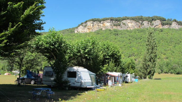 Camping Maisonneuve Dordogne staanplaats 768x431
