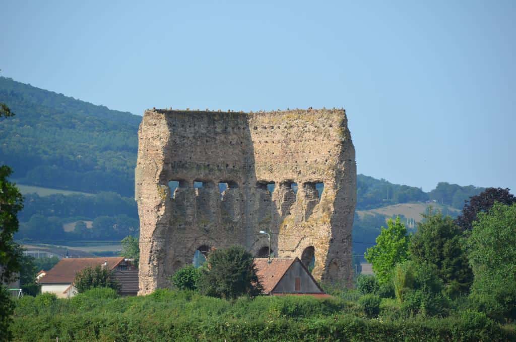 Camping de la Porte d'Arroux in Autun, Burgund-Franche-Comté, Frankreich photo 4