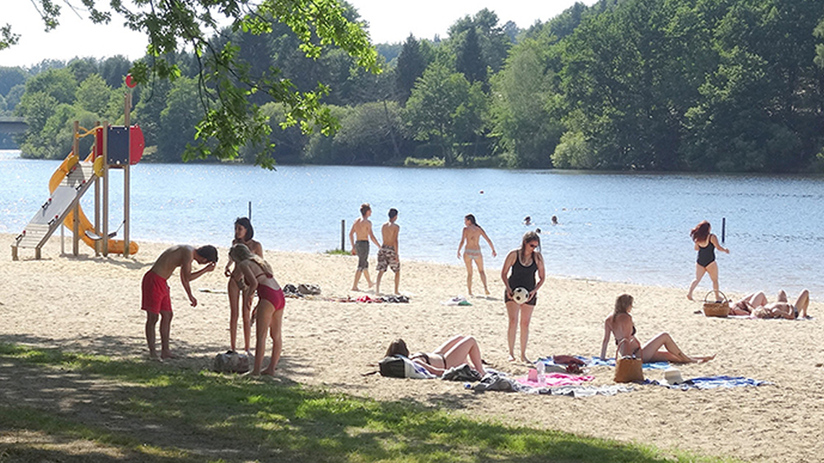 Camping du lac de Bujaleuf in Bujaleuf photo 4
