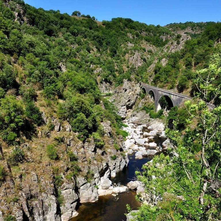 Camping les Berges du Doux Ardeche omgeving