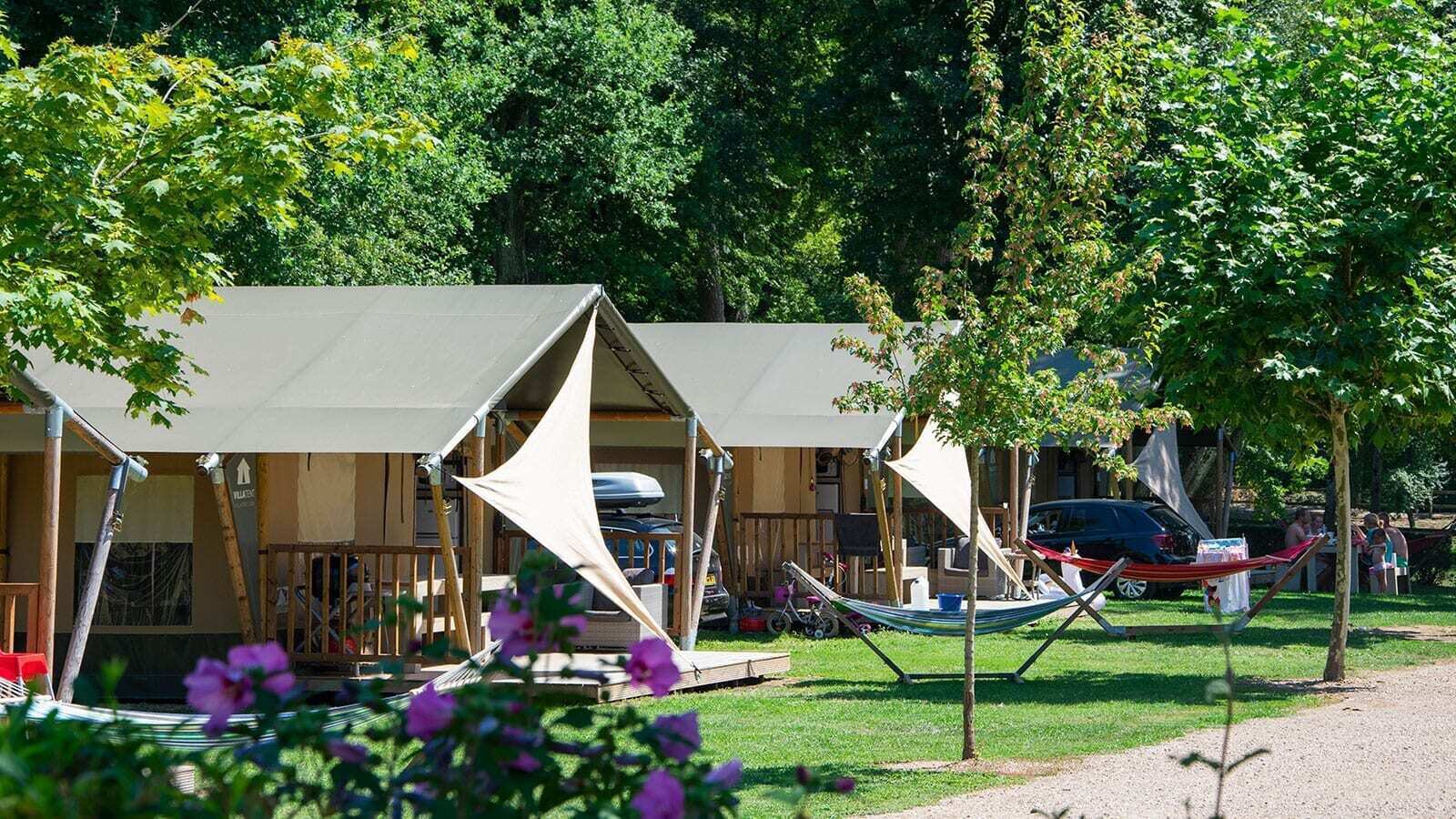 Campingplatz Château de l'Epervière in Gigny-sur-Saône photo 2