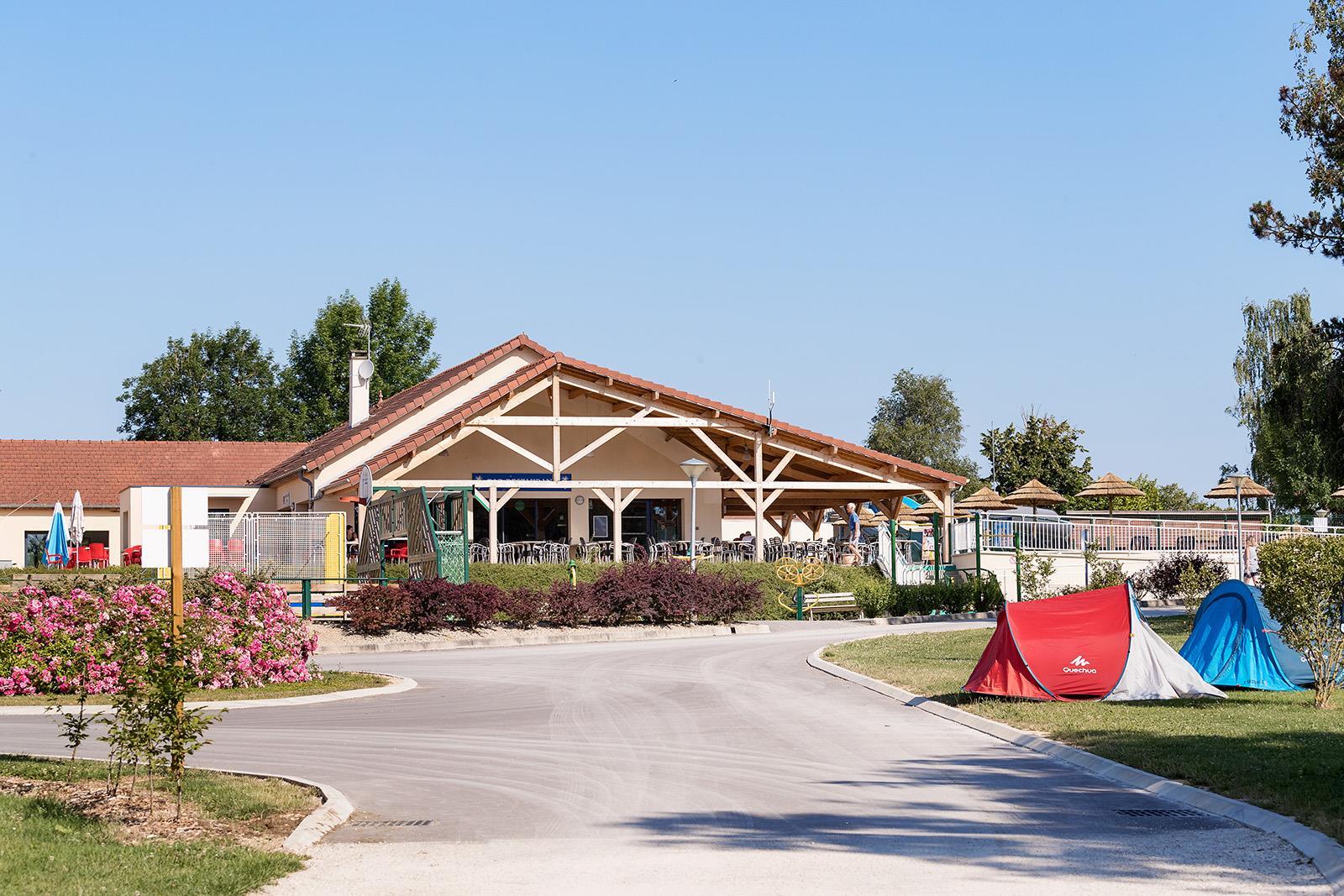 Camping Lac d'Orient in Mesnil-Saint-Père photo 4