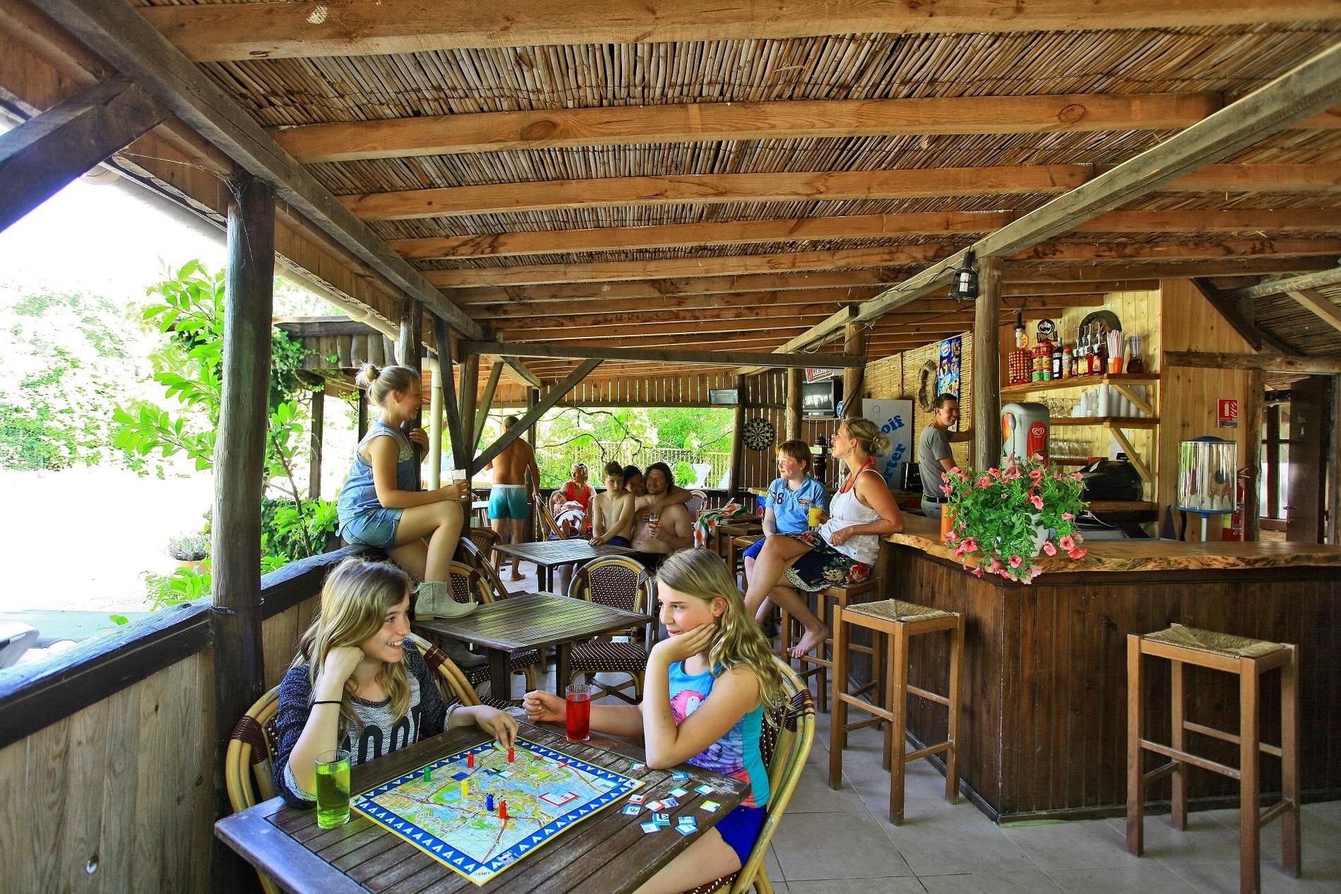Campingplatz Le Pech Charmant in Les Eyzies, Nouvelle-Aquitaine, Frankreich photo 5