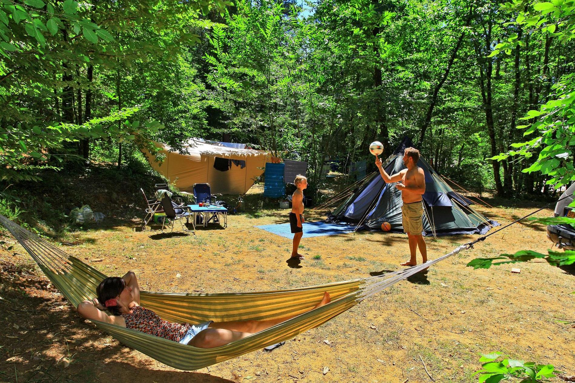 Campingplatz Le Pech Charmant in Les Eyzies, Nouvelle-Aquitaine, Frankreich - Photo 3