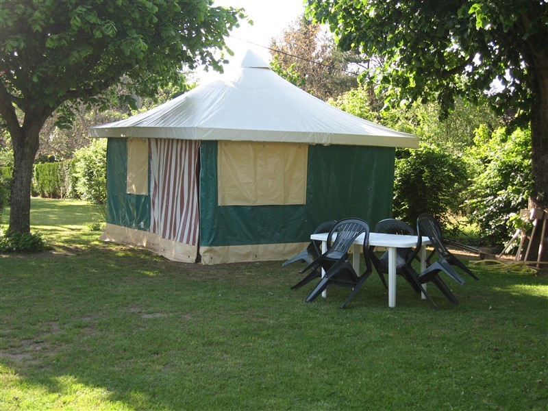 Campingplatz Le Coin Charmant in Chauzon, Auvergne-Rhône-Alpes, Frankreich photo 4