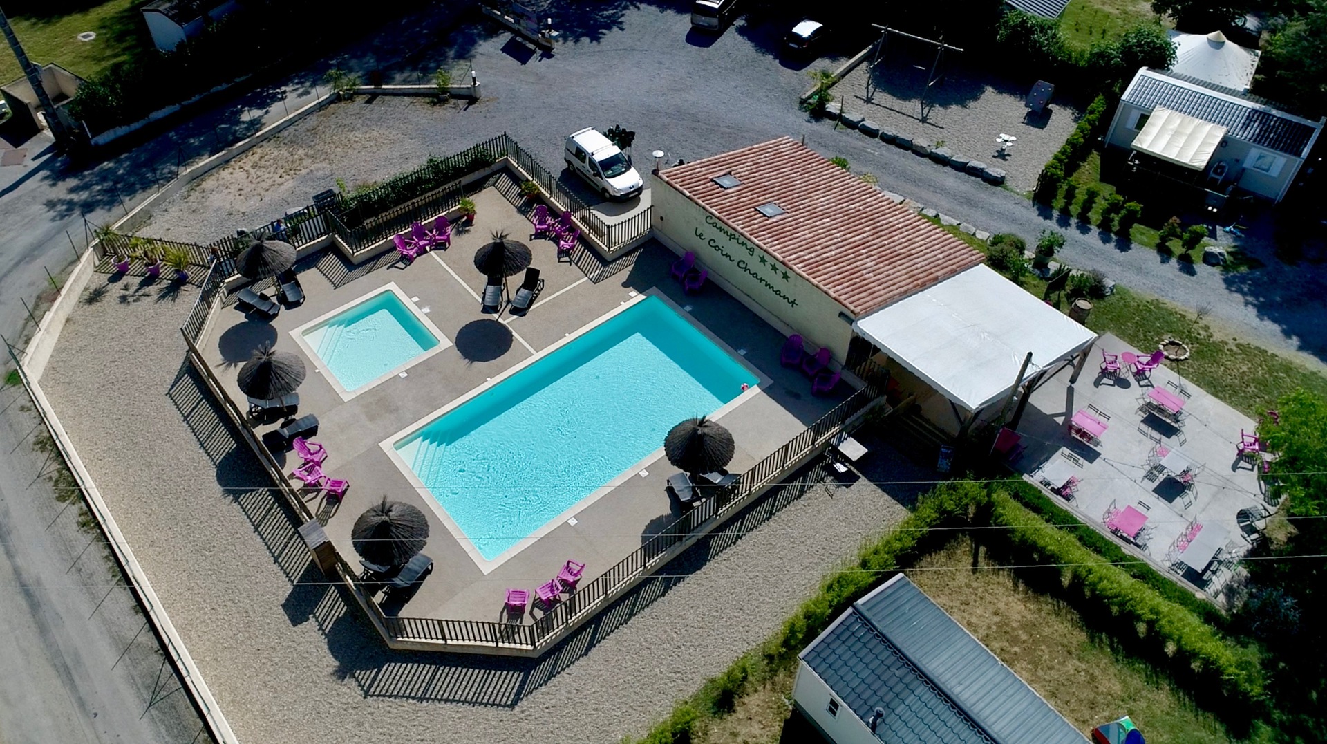 Campingplatz Le Coin Charmant in Chauzon, Auvergne-Rhône-Alpes, Frankreich photo 5