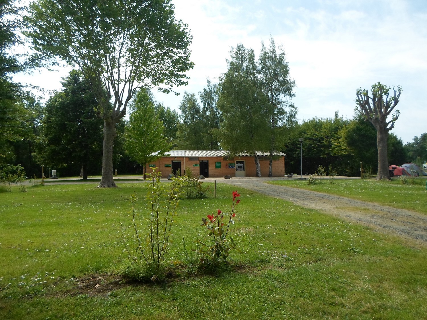 Camping Le Martin Pêcheur in Magné, Nouvelle-Aquitaine, Frankreich photo 4