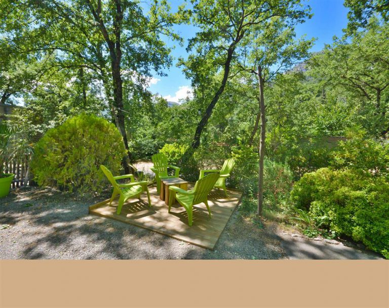 Camping Les Cent Chênes staanplaats 768x608