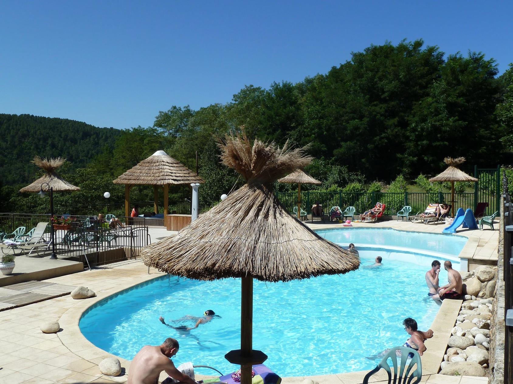 Camping Les Cruses in Ribes, Auvergne-Rhône-Alpes, Frankreich photo 3