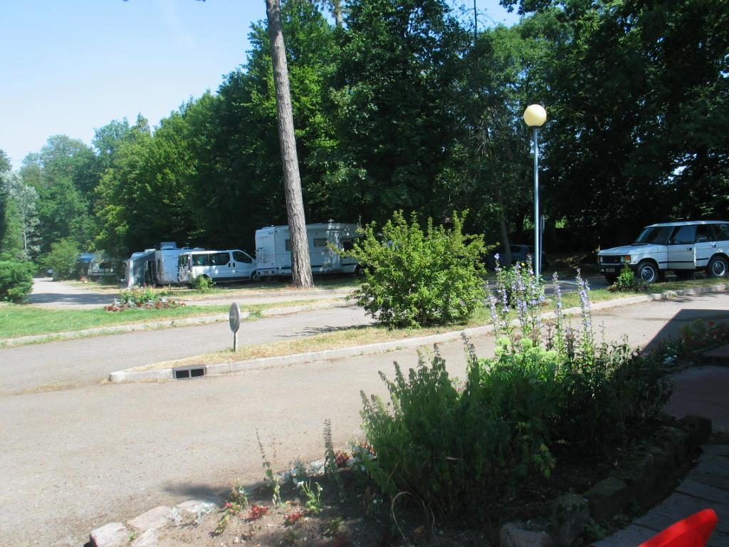 Campingplatz Parc Du Château in Épinal photo 3