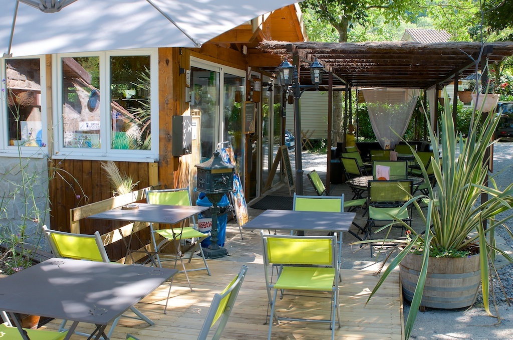 Camping Le Barutel in Meyras, Auvergne-Rhône-Alpes, Frankreich