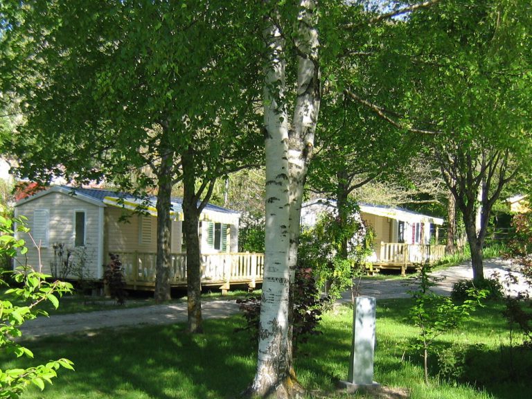 Camping Les Prés Haute Alpes stacaravan huren 768x576
