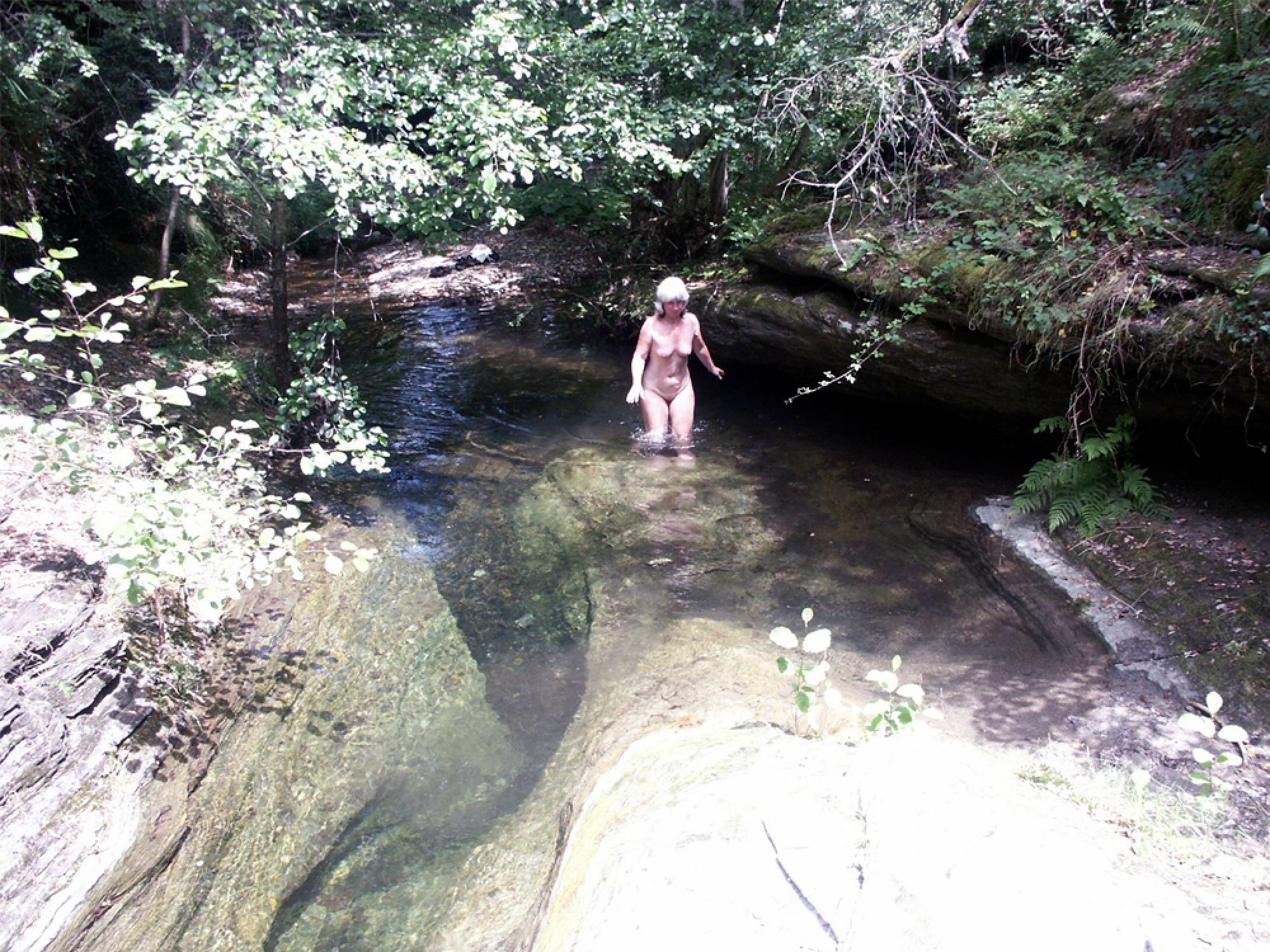 Naturisten-Campingplatz La Combe de Ferrière in Saint-Michel-de-Dèze photo 4