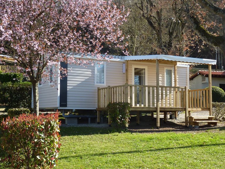 Camping municipal du Plan d Eau Rieux Volvestre Stacaravan huren Haute Garonne 768x576