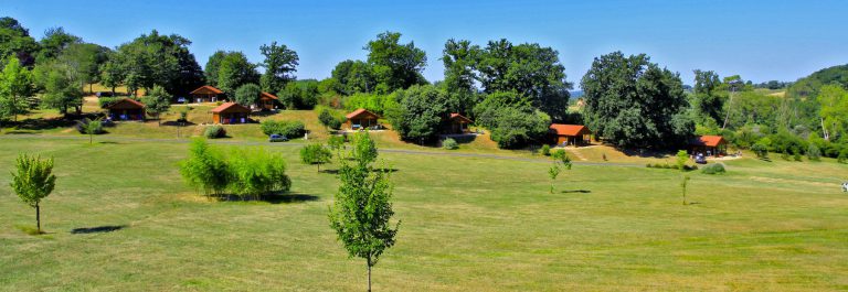 Camping Les Valades Dordogne 768x265