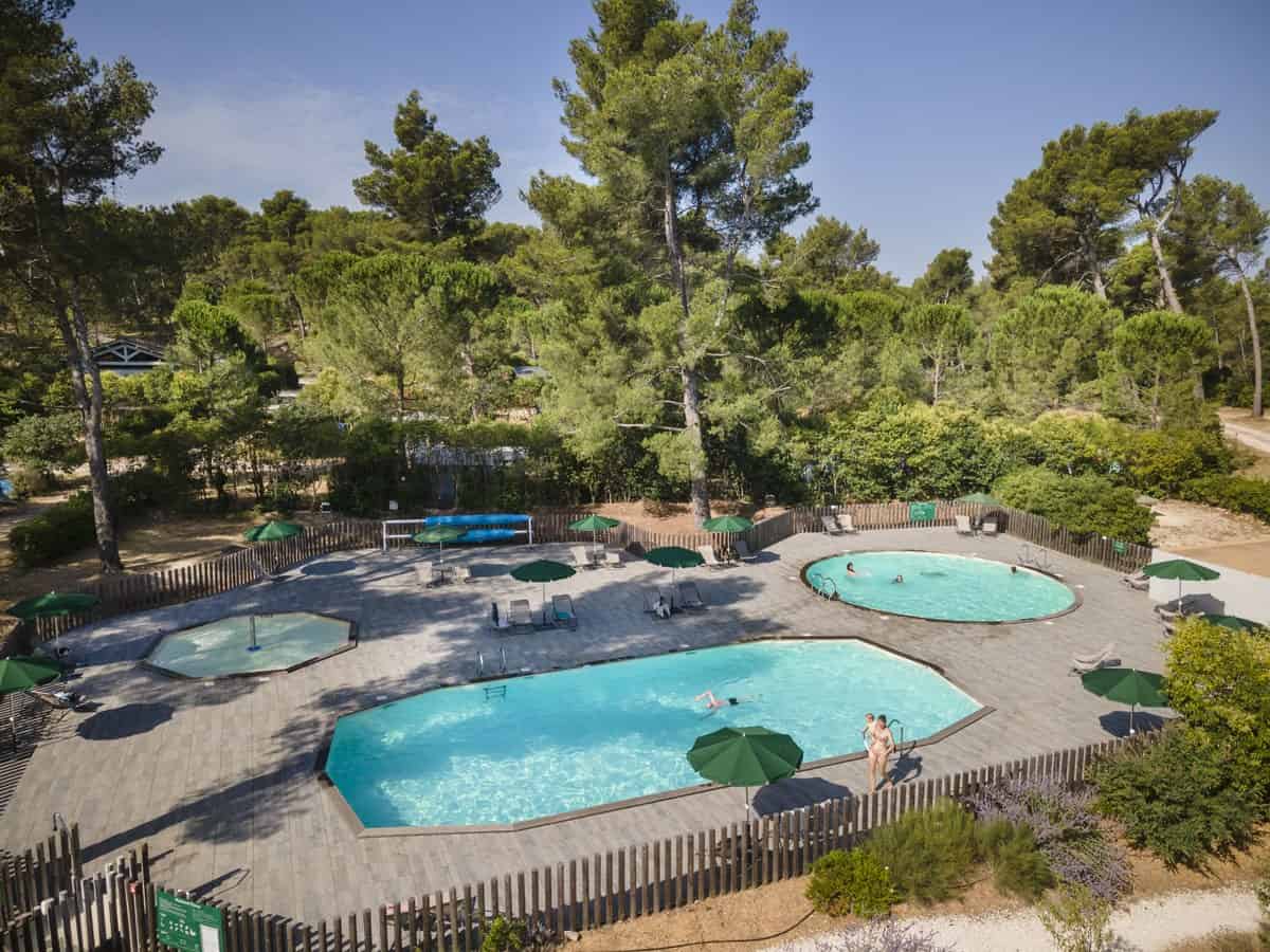 Campingplatz Huttopia Fontvieille in Fontvieille, Provence-Alpes-Côte d'Azur, Frankreich photo 3
