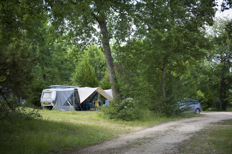 Camping Au Bois Joli in Andryes photo 4