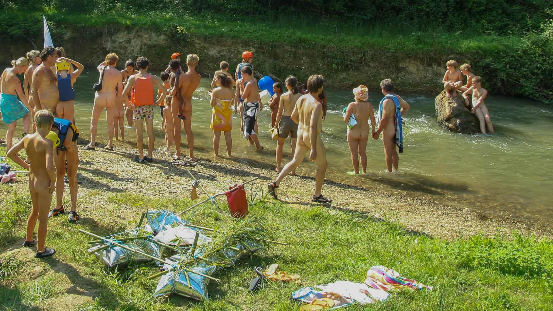 Naturisten-Campingplatz Hélio Nature L'Eglantière in Widder-Espénan photo 5