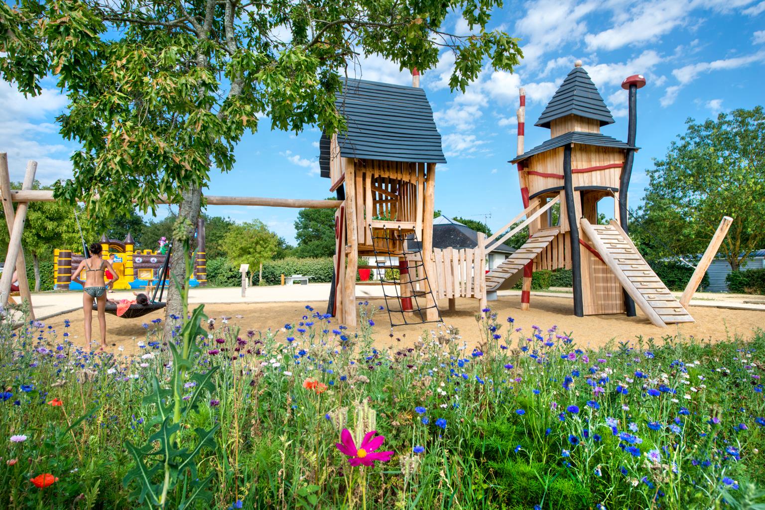 Blumen Camping L'Ile d'Offard in Saumur, Pays de la Loire, Frankreich - Photo 3