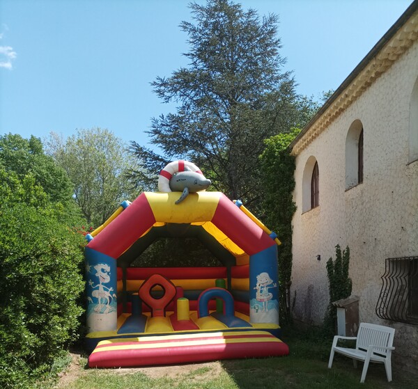 000010673571